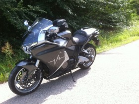 ...mit neuem coolen V4 Logo